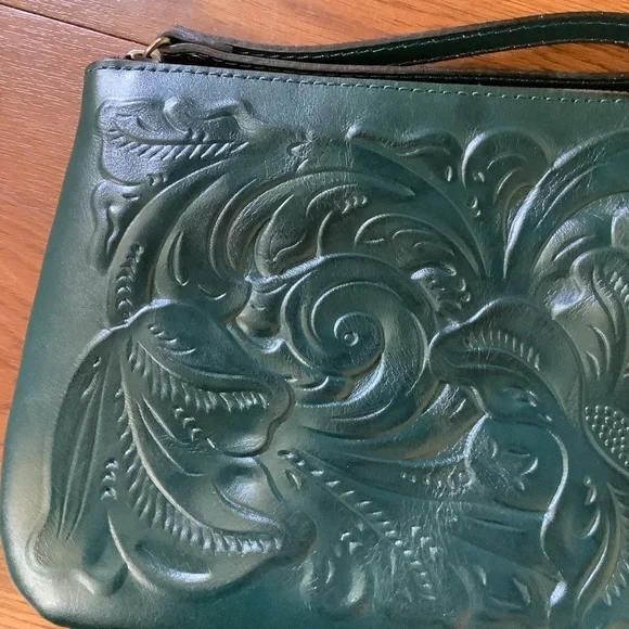 Patricia Nash Blue Coral Floral Tooled Leather Wristlet - Picture 14 of 15